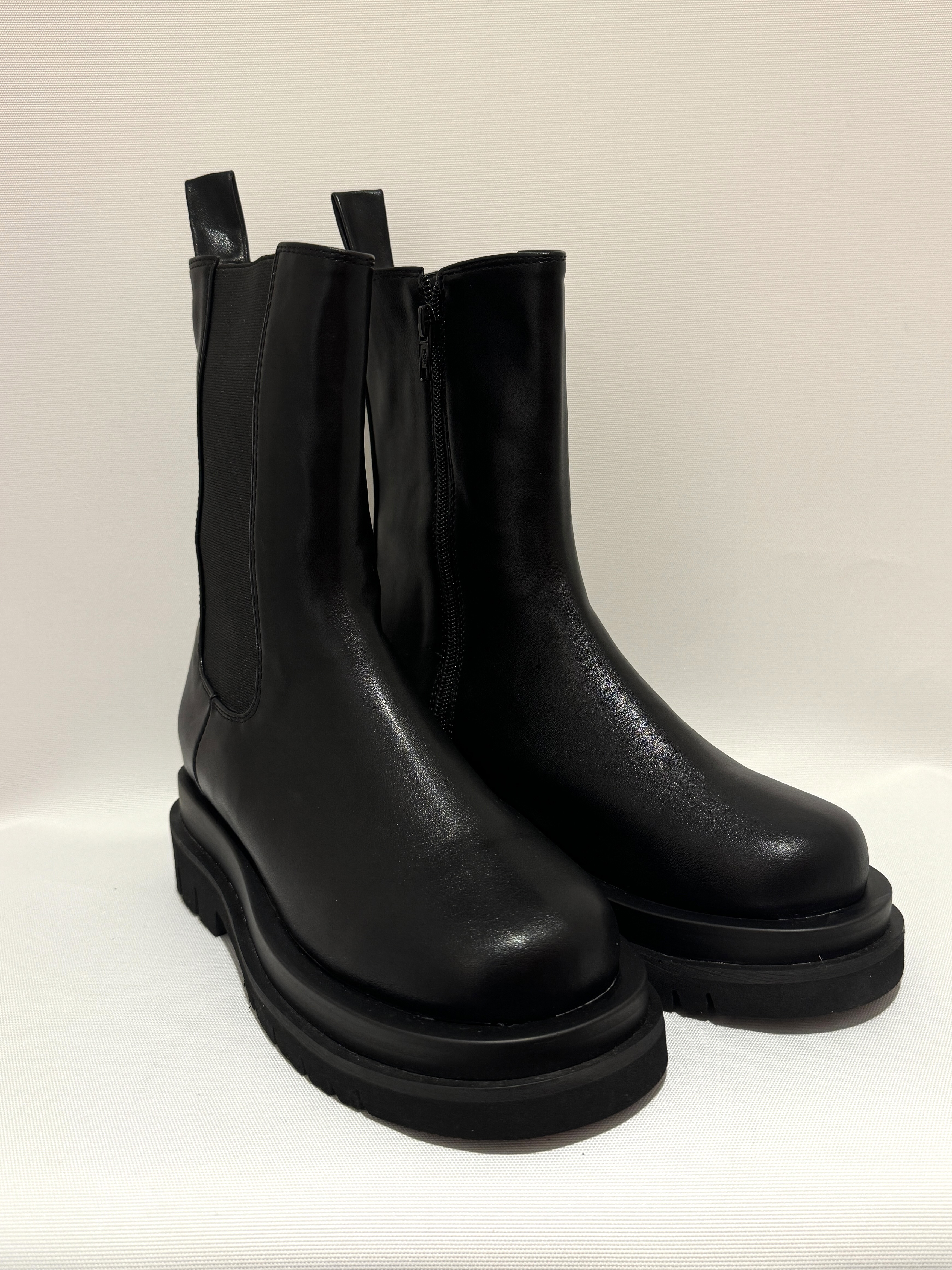 【MIRROR9 】Side gore short boots
